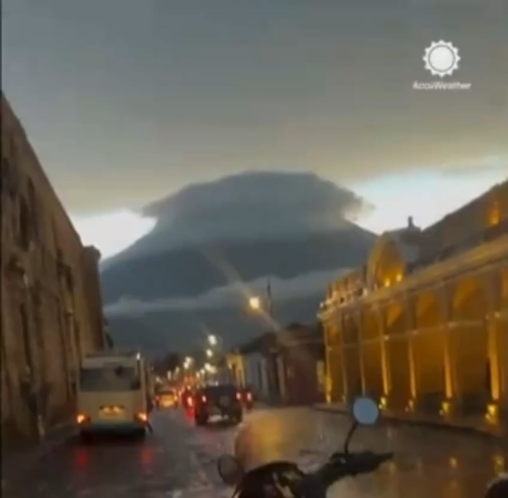 Incredible video shows lightning striking upwards from Agua Volcano in Guatemala