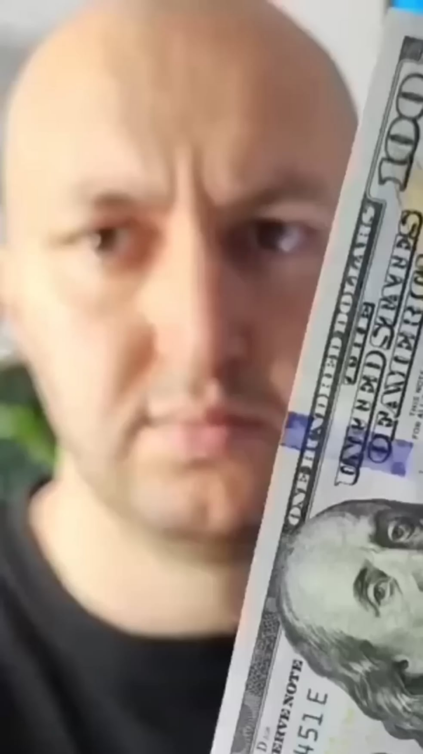 Aliens found on the $100 bill