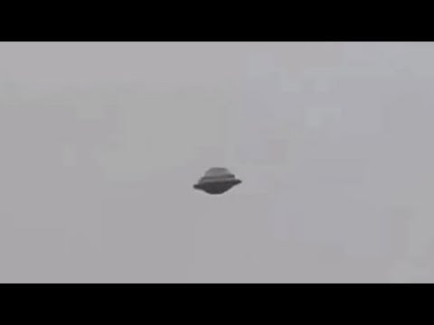 Clear video footage of a UFO in the sky of Puebla, Mexico - exciting scenes and details.