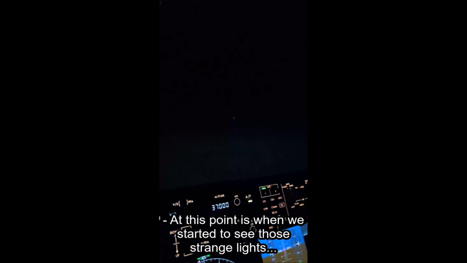 Active mexican pilot shared his video of some strange lights he recorded at 37000 feet in the US east coast on his way to London.