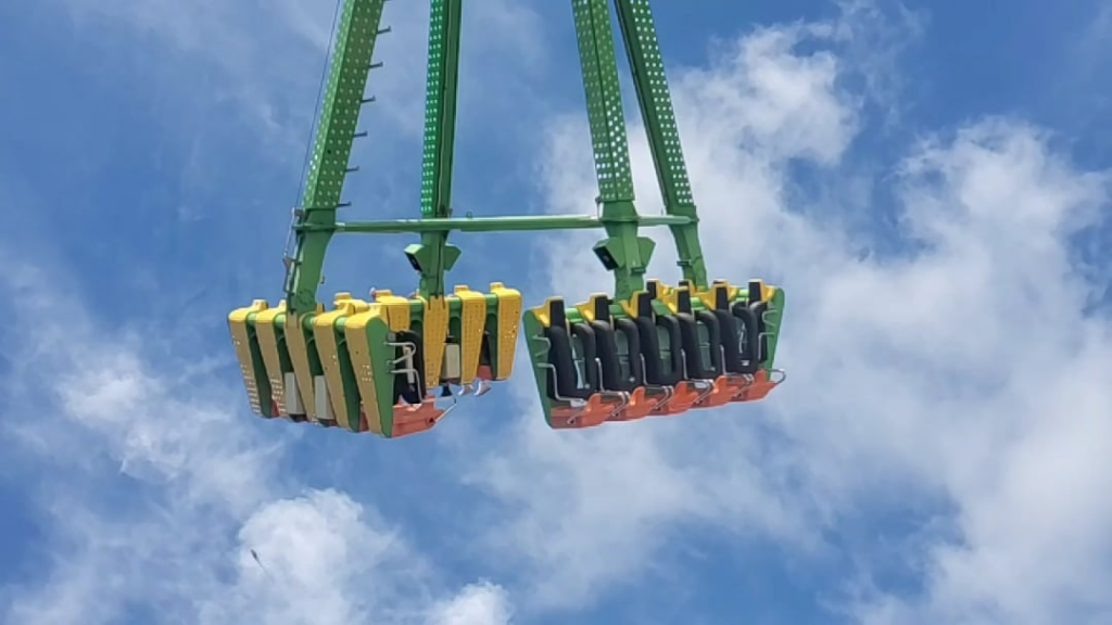 Daylight sighting in Myrtle Beach, South Carolina