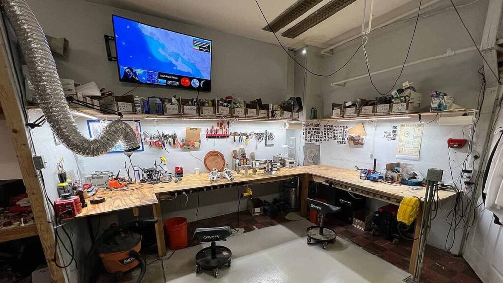 EXCLUSIVE: FBI agents visit scientists building flying saucer at Falcon Space lab in New Jersey - and reveal they are part of 'X-Files like' government UFO investigation