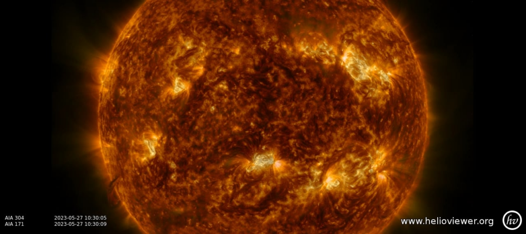 Yesterday, NASA's Solar Dynamics Observatory captured the most spectacular eruption of Solar Cycle 25 so far. (Credit: SDO/NASA)