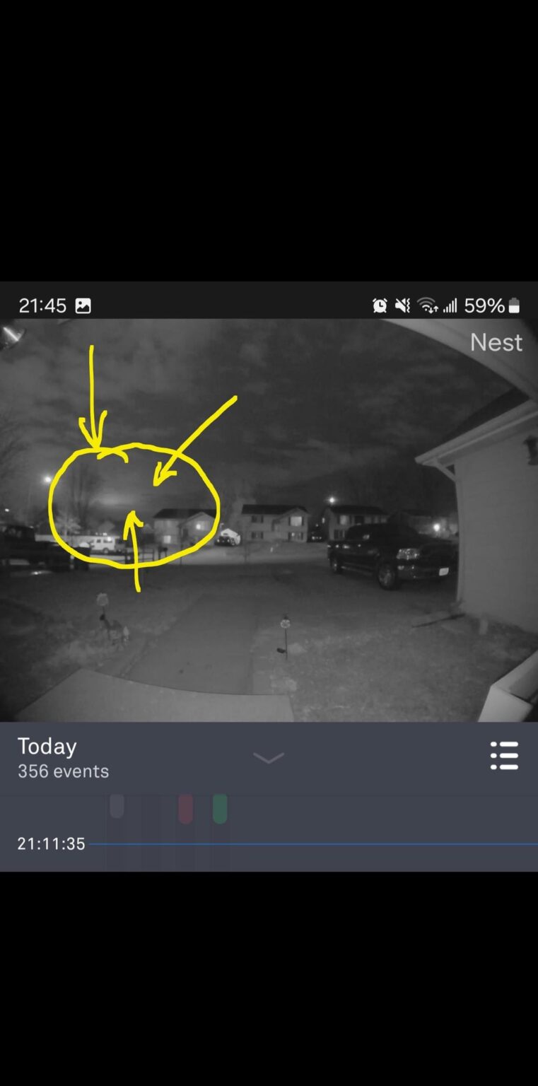 Non visible light source fades into view. Need help identifying
