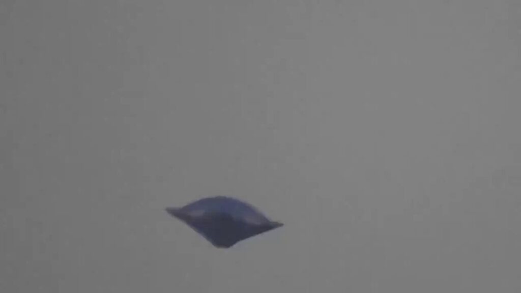 UFO Spotted In Brazil, Clear Footage, multiple angles
