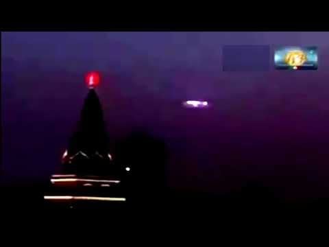 Cylinder shaped craft of non human origin spontaneously accelerates