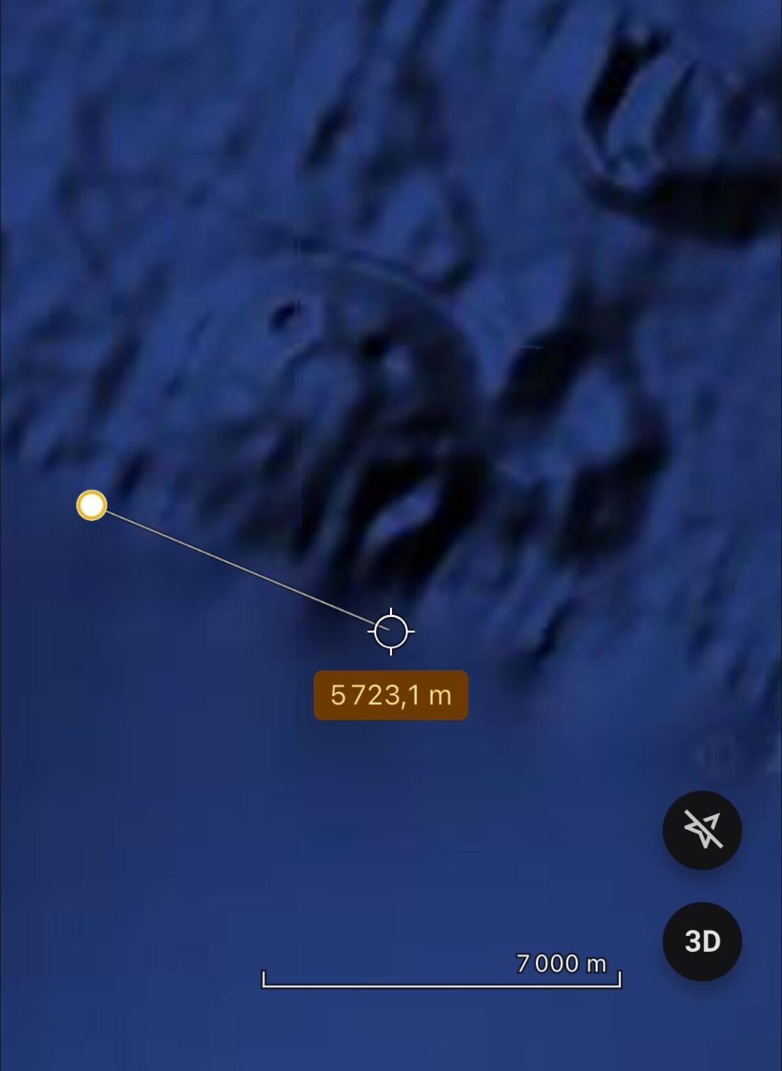 Strange underwater structure. A base, a USO?