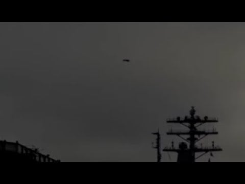 Tic Tac UFO circling over a warship, 2003, Pacific ocean (No sound)