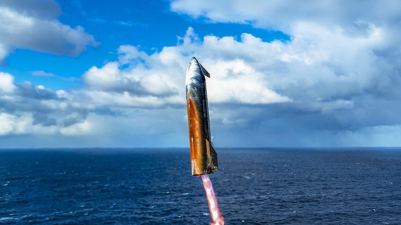 The Starship Flight 10 ship as it nears splash down in the Indian Ocean. Image: SpaceX Aug 29, 2025