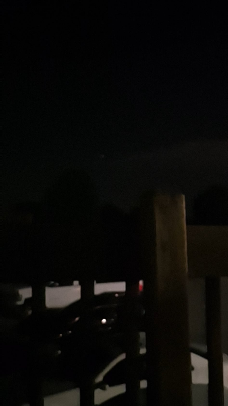 Serious: Orb blinking show