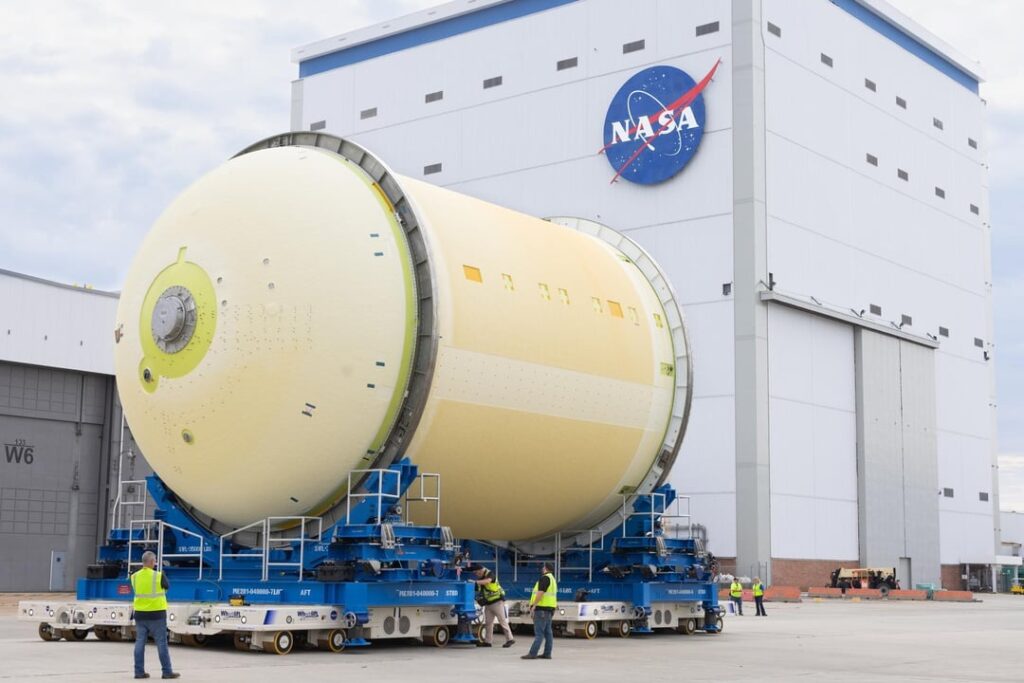 Artemis III SLS LOX tank heading to final assembly before core stage mating begins [credit: NASA/Evan Deroche]