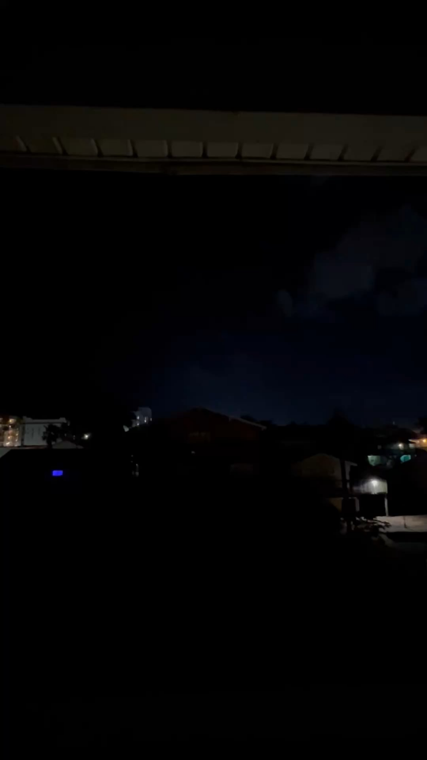 Stationary blinking light Stationary blinking light