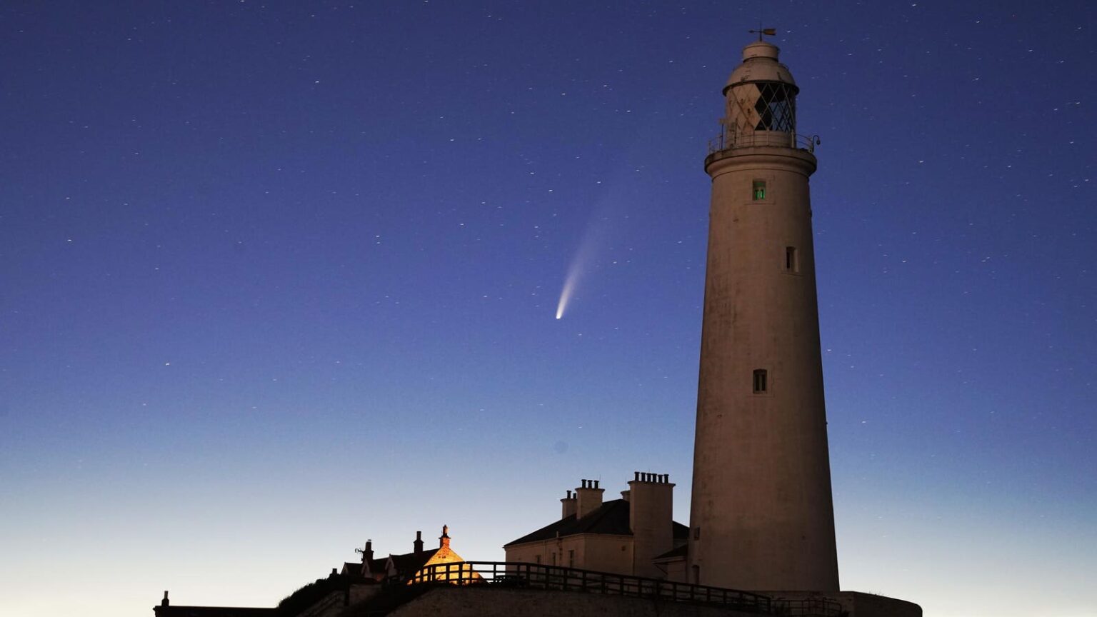 See Comet At Its Best For 1,150 Years With Meteors See Comet At Its Best For 1,150 Years With Meteors