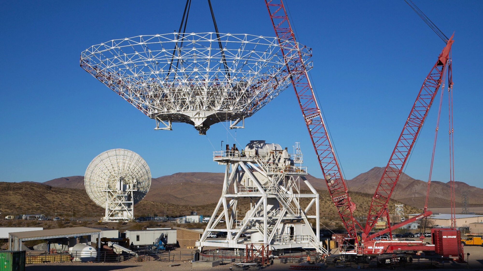 Adding an antenna to the Deep Space Network complex in California