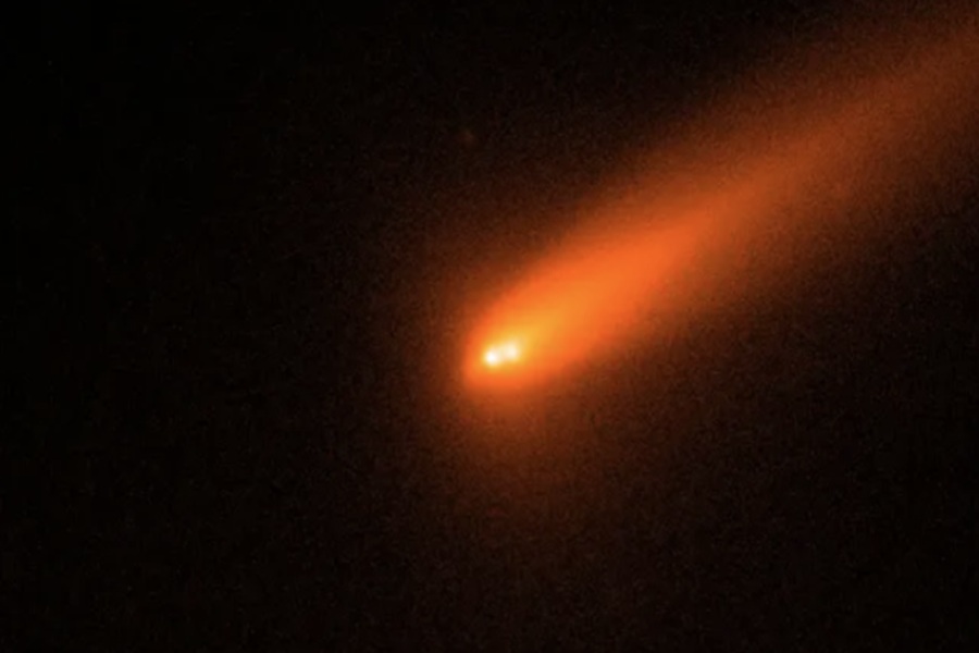 Comet C/2025 K1 (Atlas) Splits Up While Interstellar Object 3I/Atlas Continues to Puzzle Scientists The 1.82 m Copernicus telescope at the Asaiago Observatory in Italy captured the Comet C/2025 K1 split into three pieces after traveling close to the sun. Image: F. Ferrigno / INAF / University Parthenope