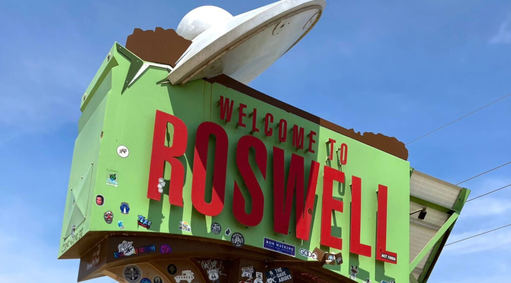 Roswell, New Mexico, Is Rife With UFOs, Scorpions and Conspiracy Theories — But Few Jews