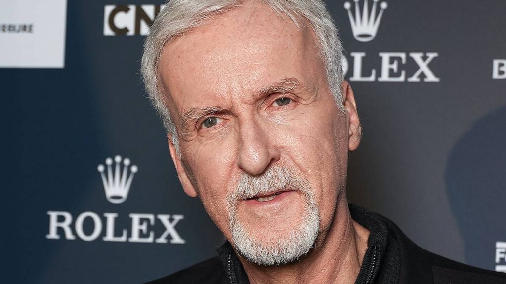 32 Years Later, James Cameron Drops Shock ‘Jurassic Park’ Bombshell: “’Aliens’ With Dinosaurs” 32 Years Later, James Cameron Drops Shock 'Jurassic Park' Bombshell: “'Aliens' With Dinosaurs”