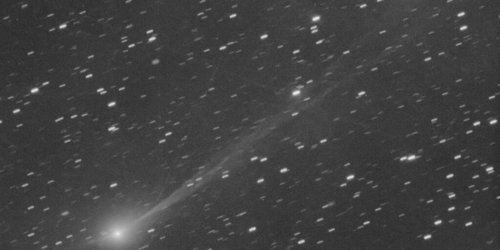 NASA unveils close-up pictures of the comet popping by from another star NASA unveils close-up pictures of the comet popping by from another star
