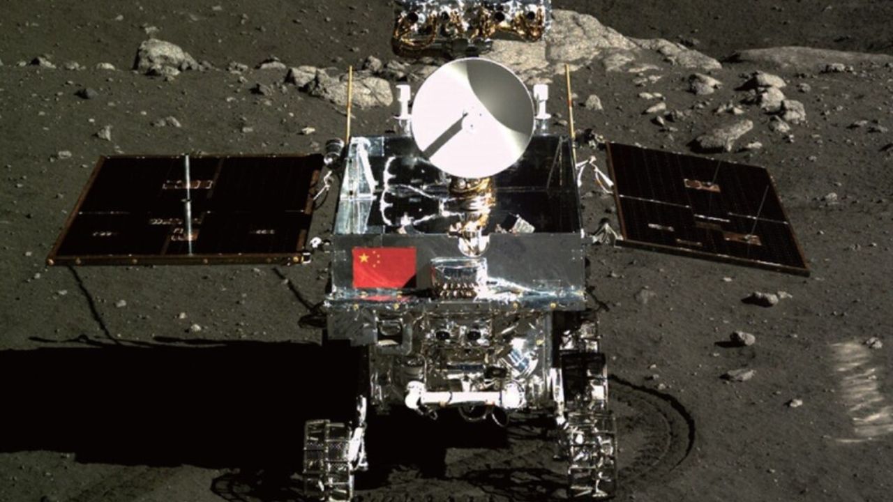 Top 10 most iconic space rovers that took humanity to new worlds - UFO FEED