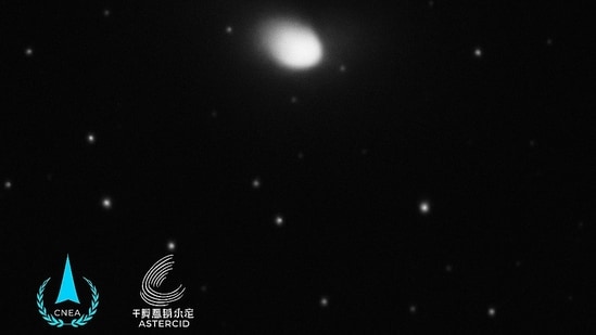  Rare image of interstellar comet 3I/ATLAS near Mars.(X/@Ammar1176708)