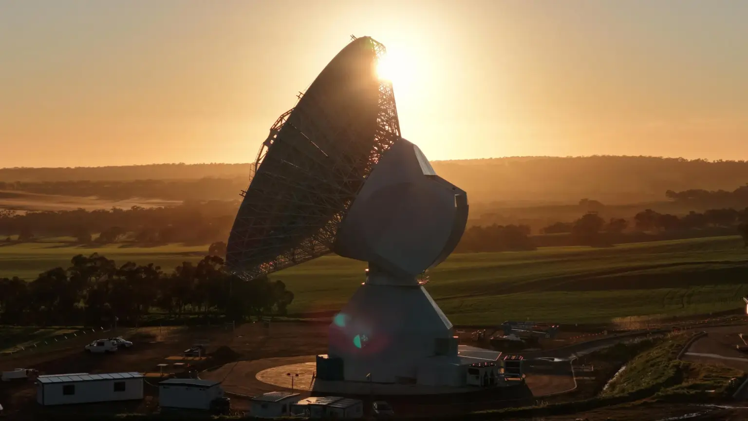 ESA’s chilling new “super antenna” in Australia reaches spacecraft billions of miles away