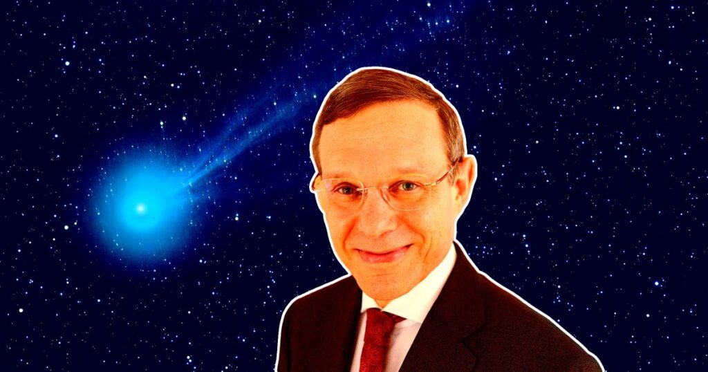 Harvard Scientist Behind 3I/ATLAS Alien Claims Fires Back at Critics Harvard Scientist Behind 3I/ATLAS Alien Claims Fires Back at Critics