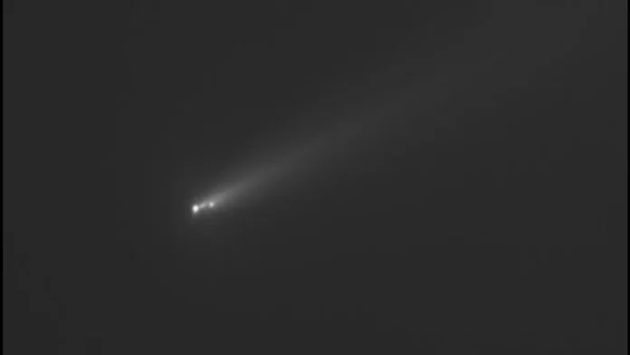 The Other ATLAS Comet Breaks Apart As It Nears Earth The Other ATLAS Comet Breaks Apart As It Nears Earth