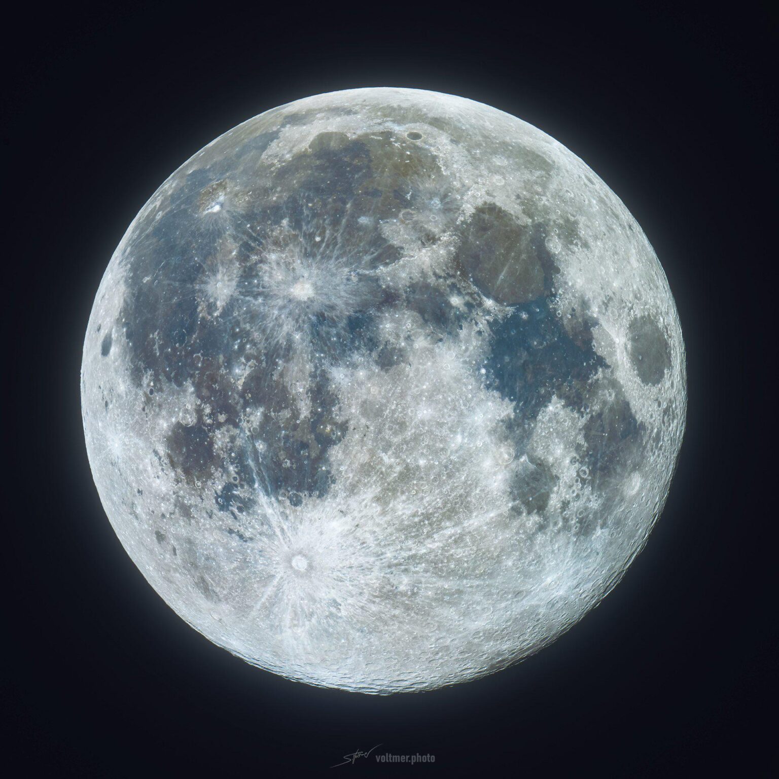 Hi-res HDR Super Full Moon on Nov. 5, 2025