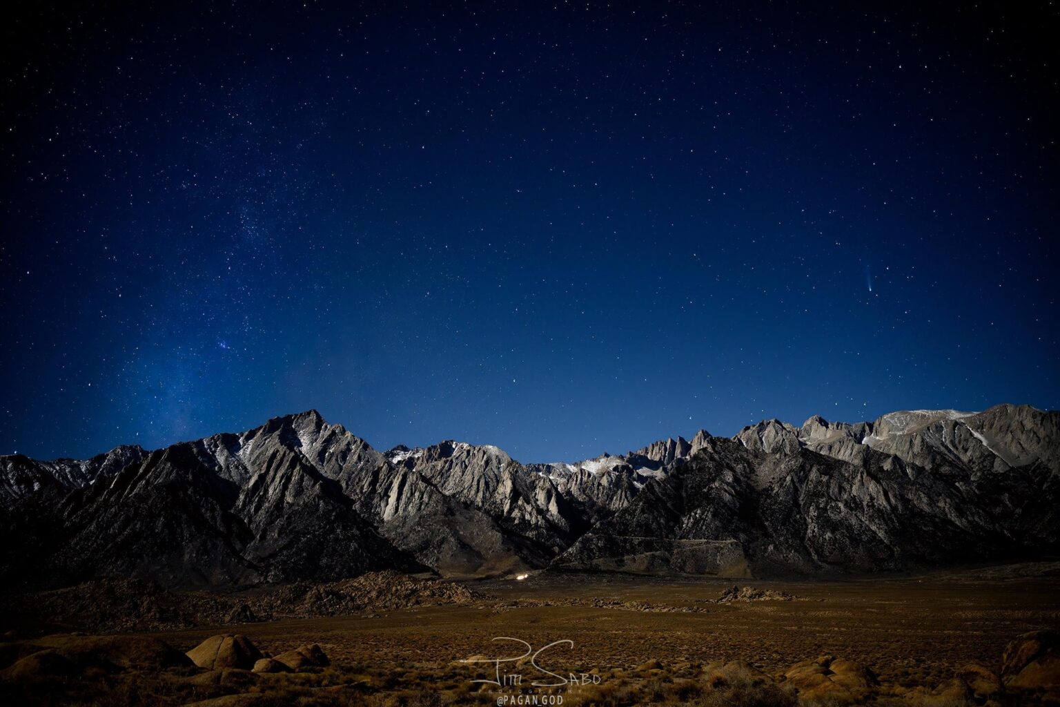 Comet Lemmon and the Milky Way behind Mount Whitney [OC]