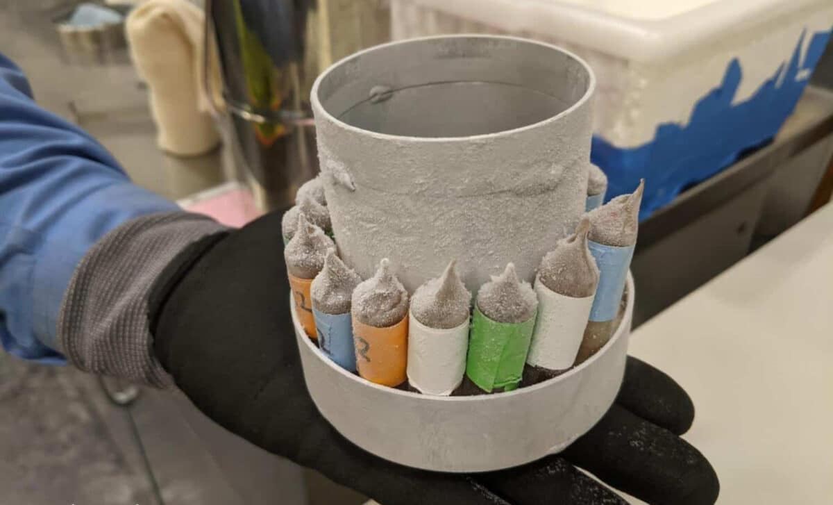 Samples Of E. Coli Mixed With Water Ice And Martian Sediment Were Cooled To Minus 60 Degrees Fahrenheit, Then Blasted With An Equivalent Of 20 Million Years Of Cosmic Radiation