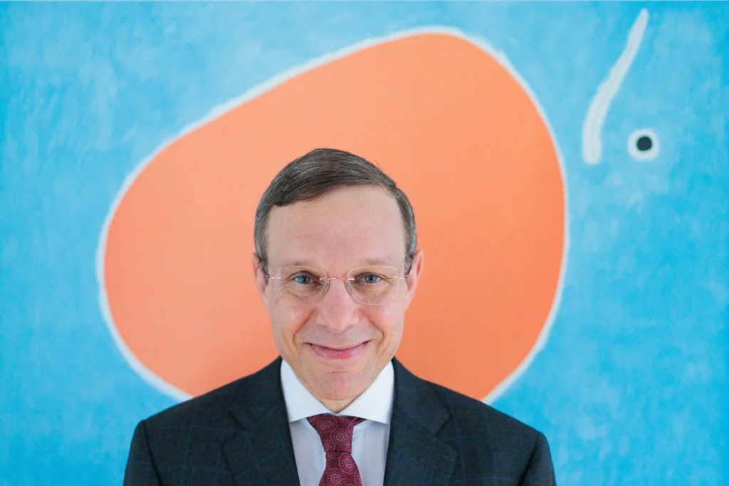 Avi Loeb calls out bias against research on interstellar object 3I/ATLAS