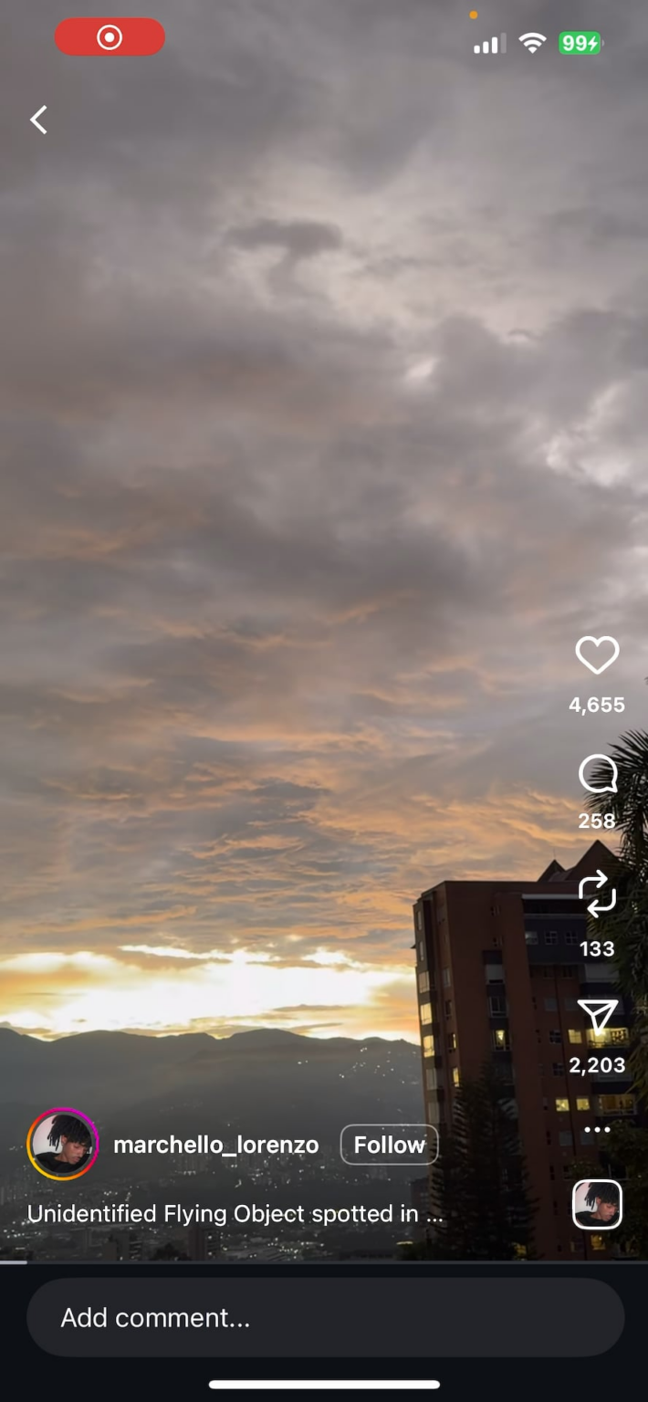 Diamond shaped UAP rotating above Medellin, Colombia 12/7/2025