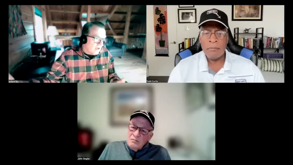 Fast moving 'pipe-shaped' objects swarm glider pilot Bob Pett in 2015 over NYC. FAA said the radar data "went missing".