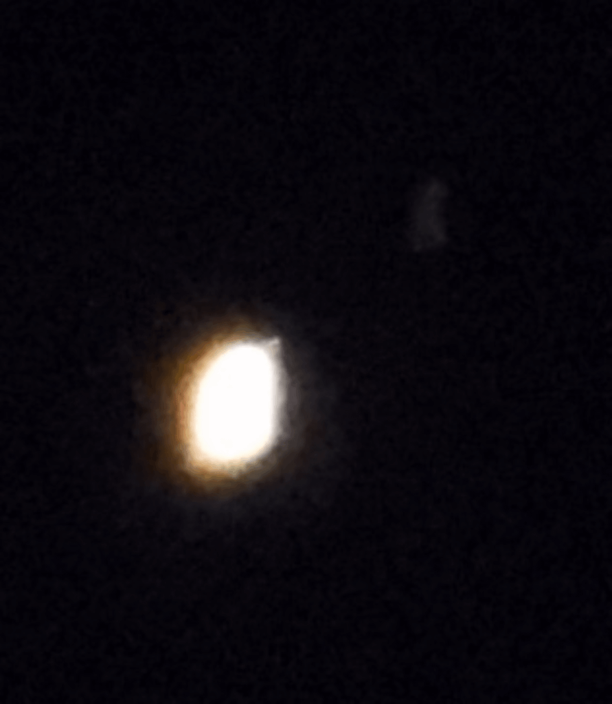 I tried astrophotography with my camera. [Saturn, the moon, the sun]