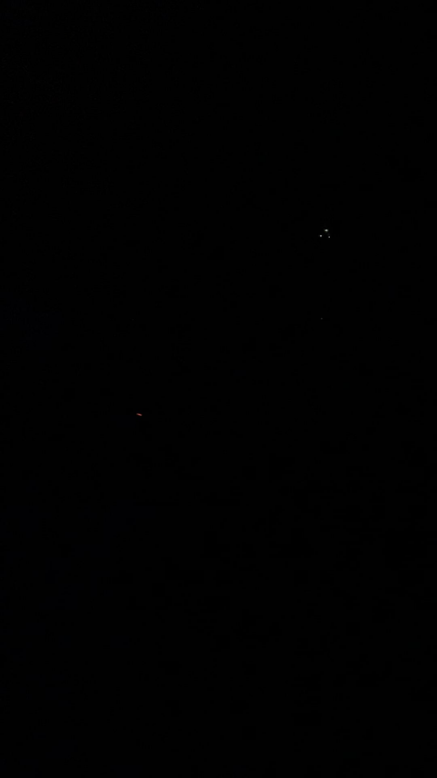 Triangular Object sighted on transatlantic flight