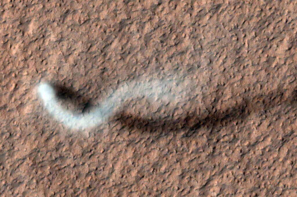 Scientists Detect Static Electricity on Mars for the First Time