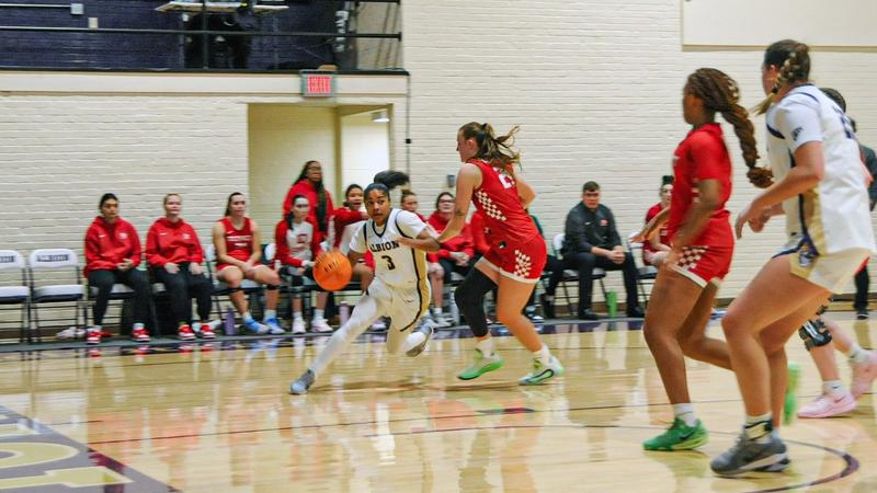 Britons Clobber Comets to Remain Undefeated