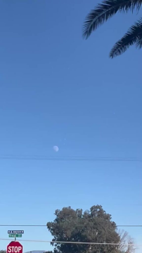 Strange lights in the AZ Sky