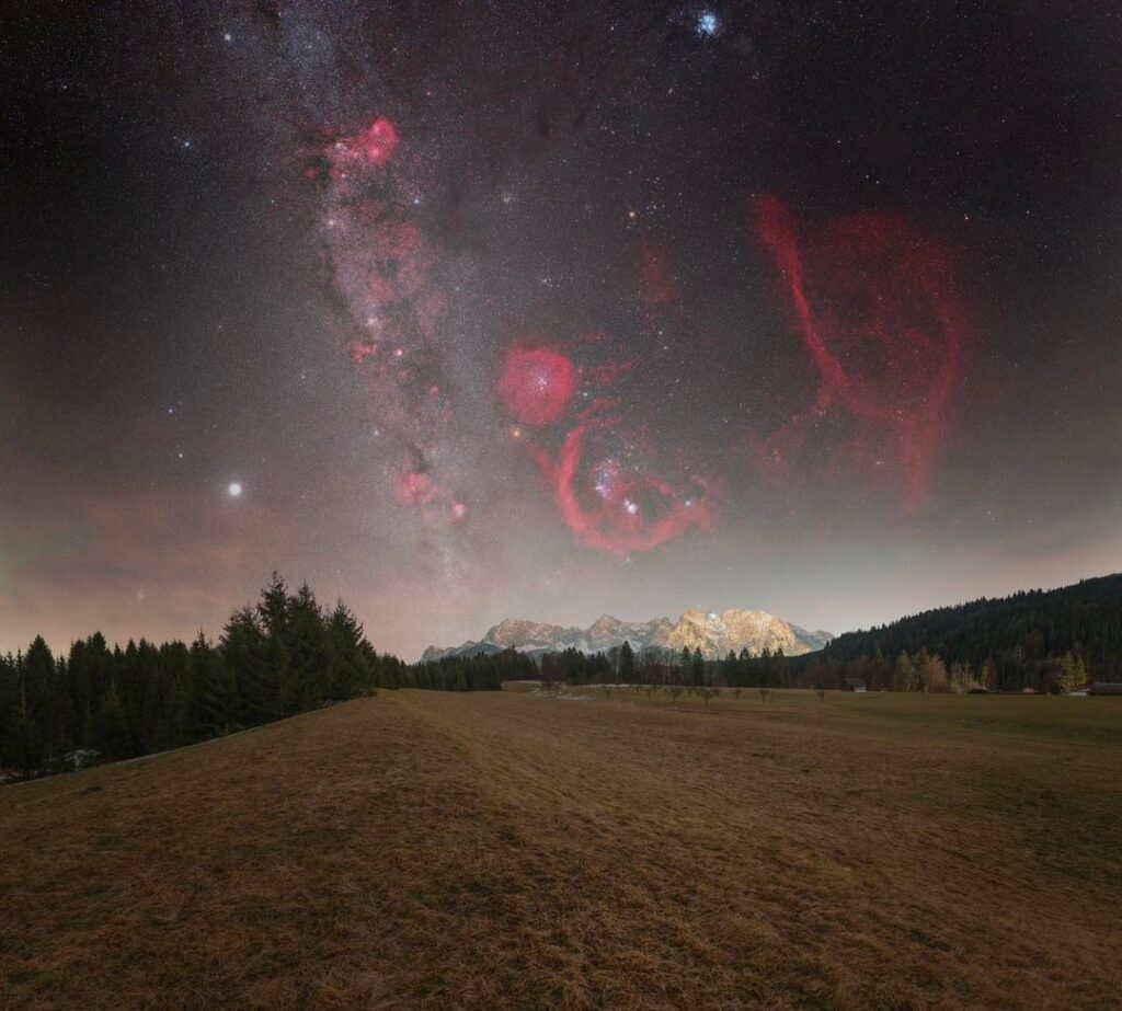 Milky Way with Halpha nebulae (Barnard's & Eridanus Loop)
