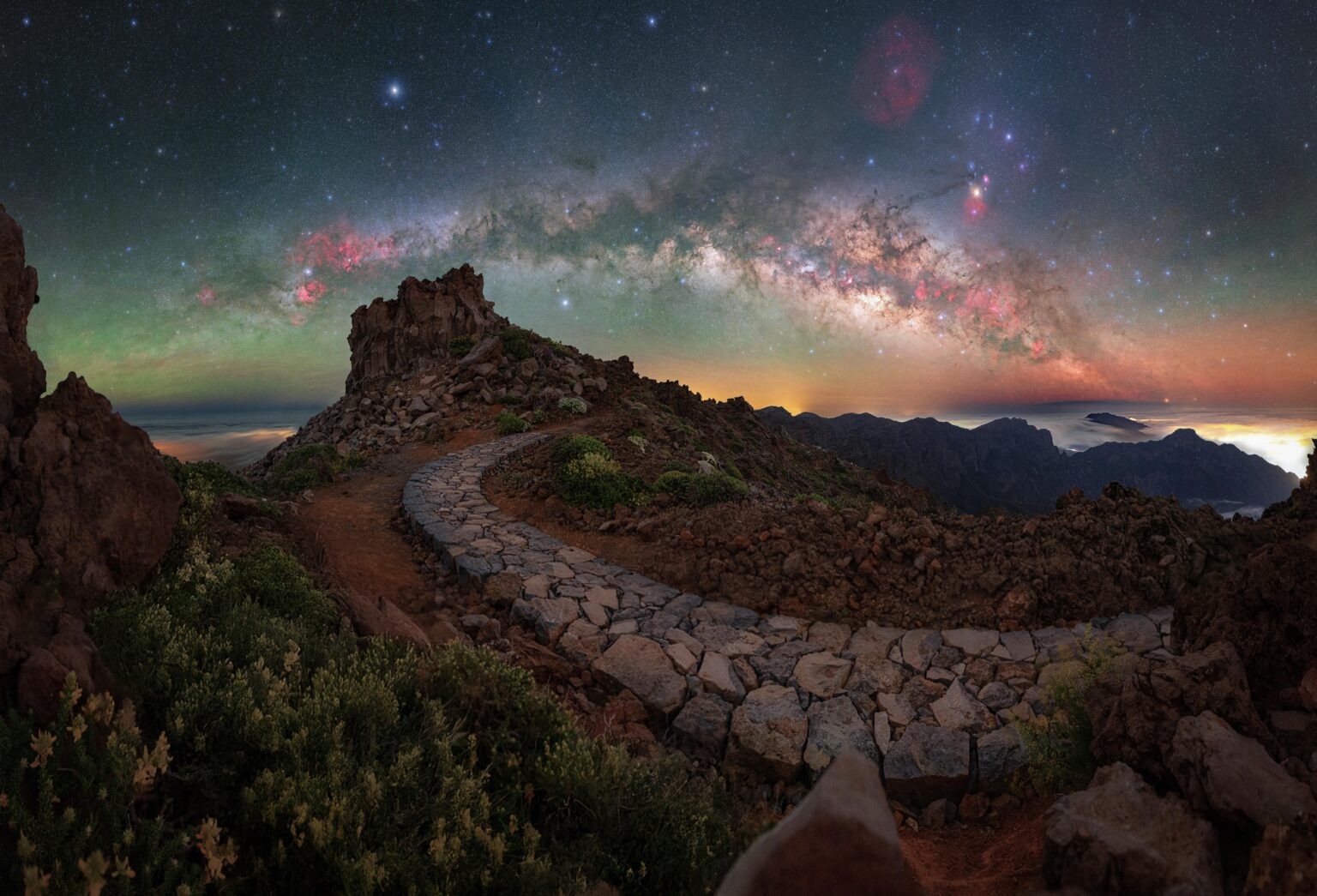 I captured the Milky Way rising above La Palma’s volcanic caldera