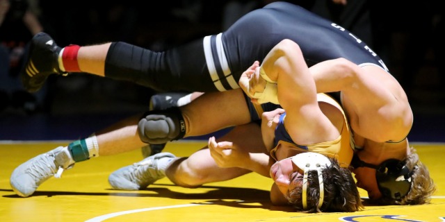 Crater stalwarts set early tone as Comets streak by Eagle Point