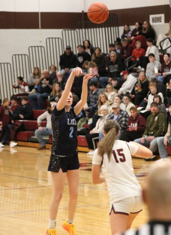 Comets hold Flyers to 31 points in blowout