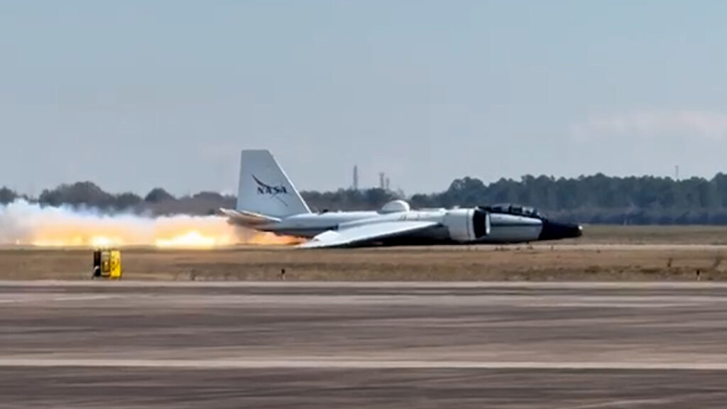 NASA releases new details after dramatic landing at Ellington Airport NASA releases new details after dramatic landing at Ellington Airport