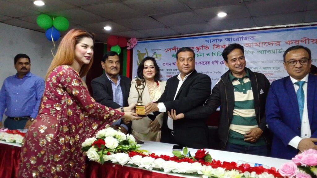 Alien culture locks door of conscience: Kader Gani Alien culture locks door of conscience: Kader Gani