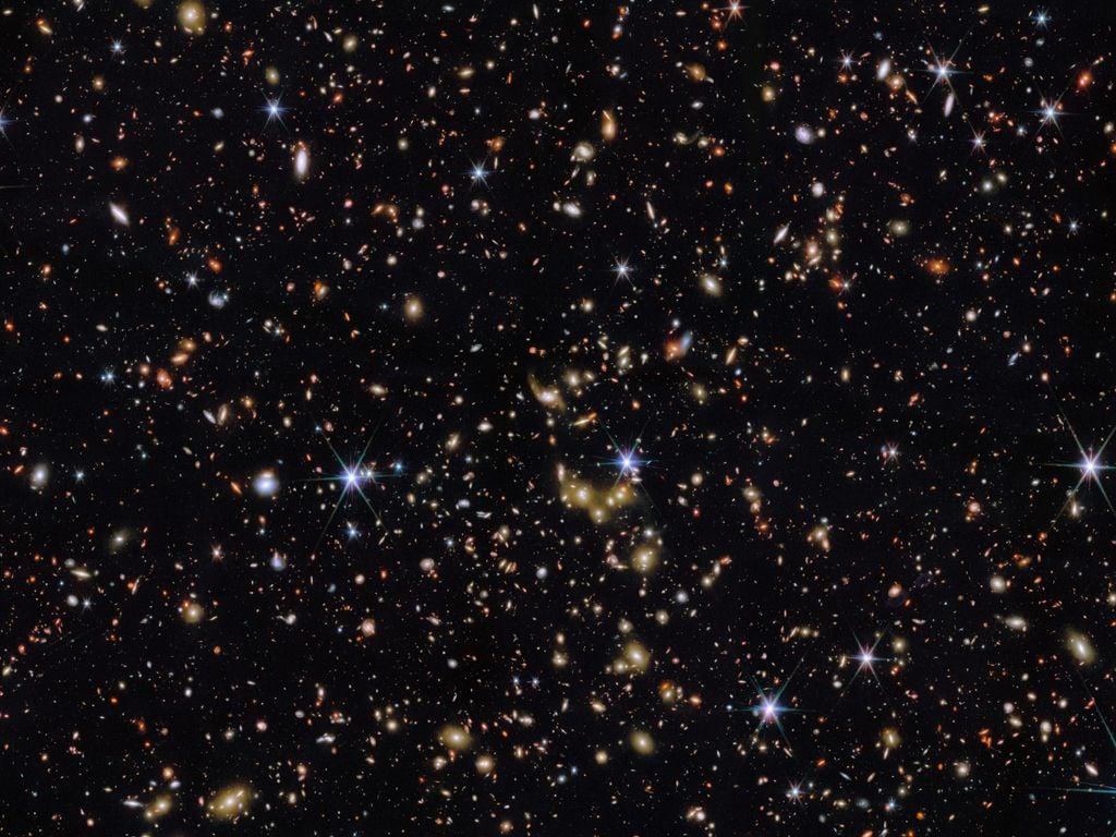 A staggering number of galaxies, from nearby stars to galaxies billions of light-years away. Credit: JWST/NASA/ESA/CSA.