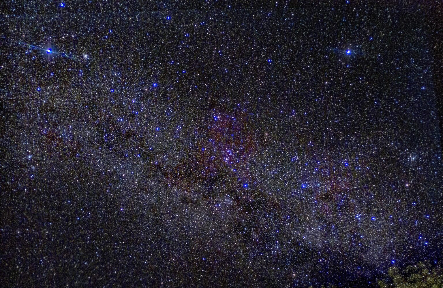 Galactic Plane in Canis Major–Puppis–Vela captured with a smartphone (GCam RAW workflow)
