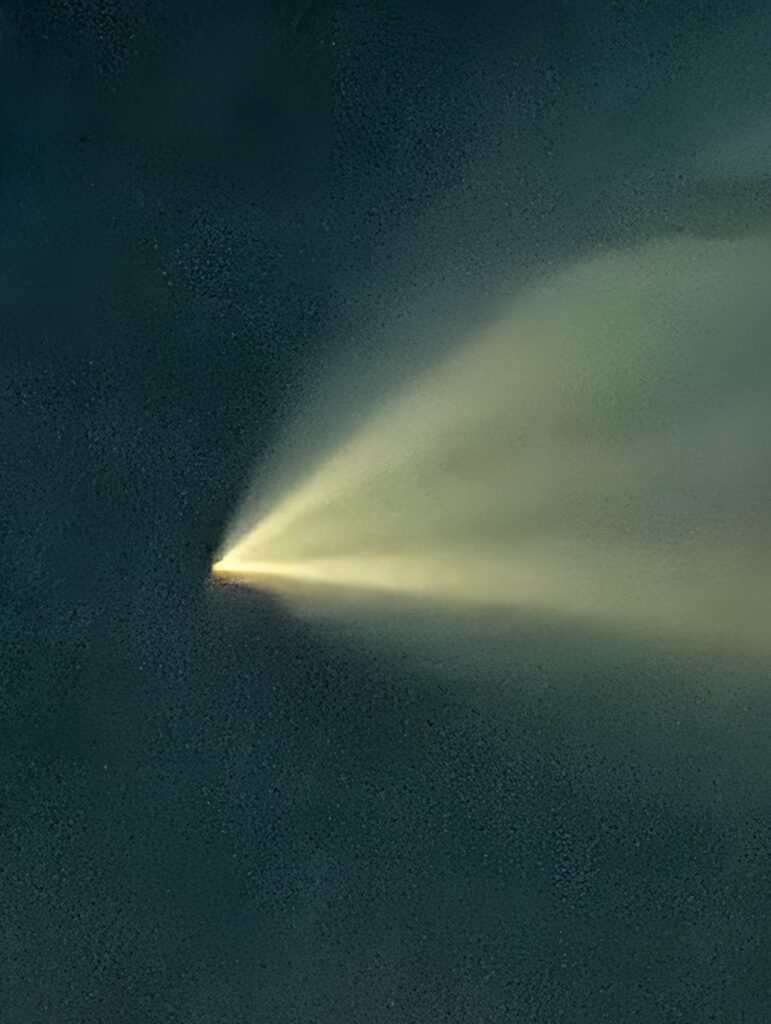 Weird object we saw flying in the sky near Mexico