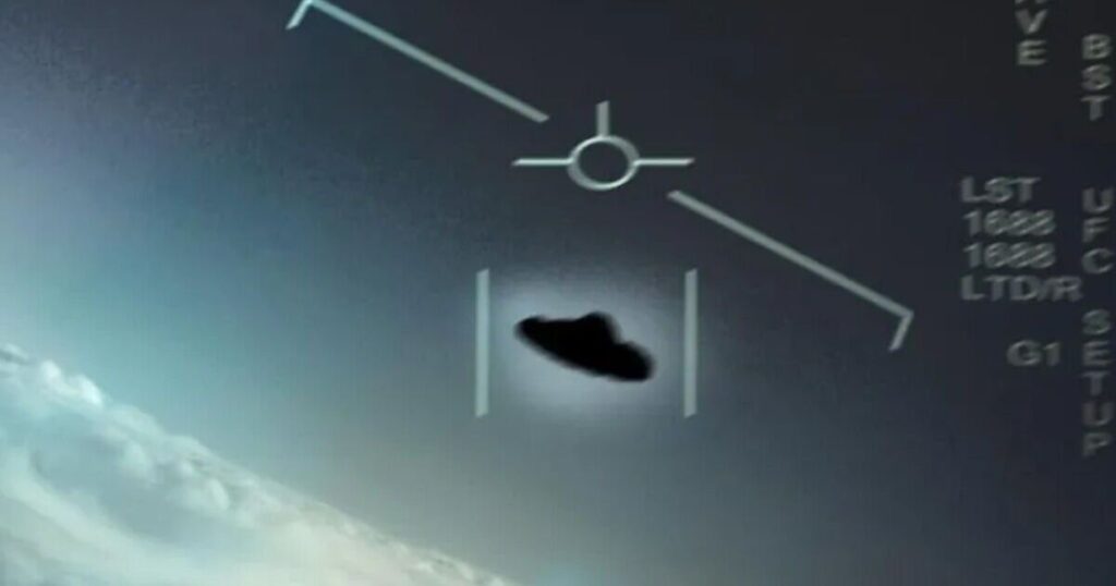 Donald Trump 'could unveil bombshell UFO photos soon' - Weird News - News