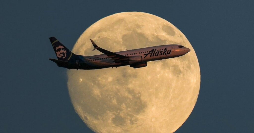 January’s full moon is called the ‘Wolf Moon.’ Here’s when to see it this weekend