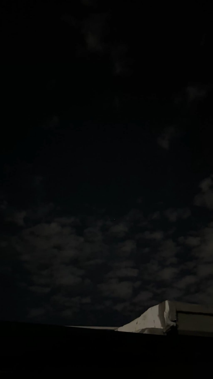 Strange UFO in mendoza Argentina